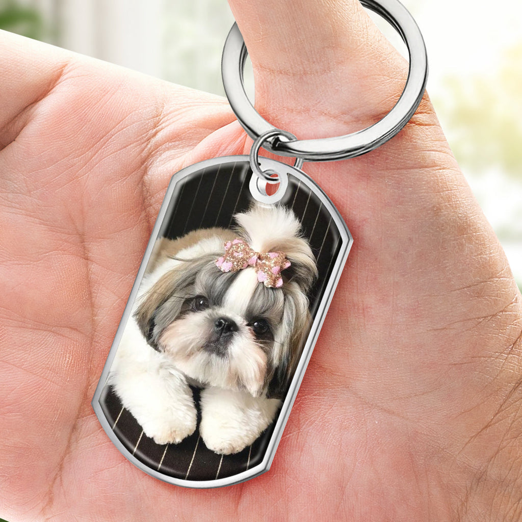Personalized stainless steel keychain with pet photo, a lasting memorial gift.